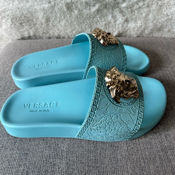 Light blue Versace Palazzo Pool Slides - Picture 2 of 4